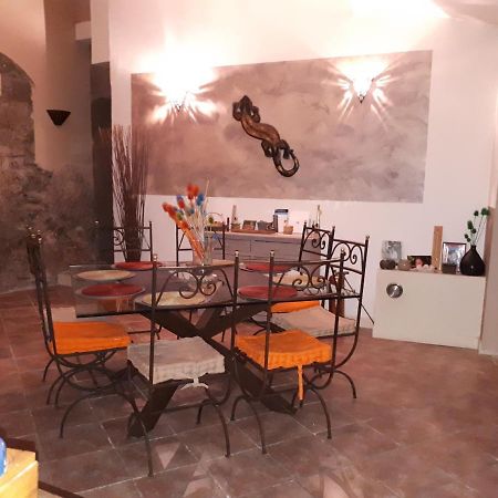 Chez Patricia & Denis Panzió Flassans-sur-Issole Kültér fotó