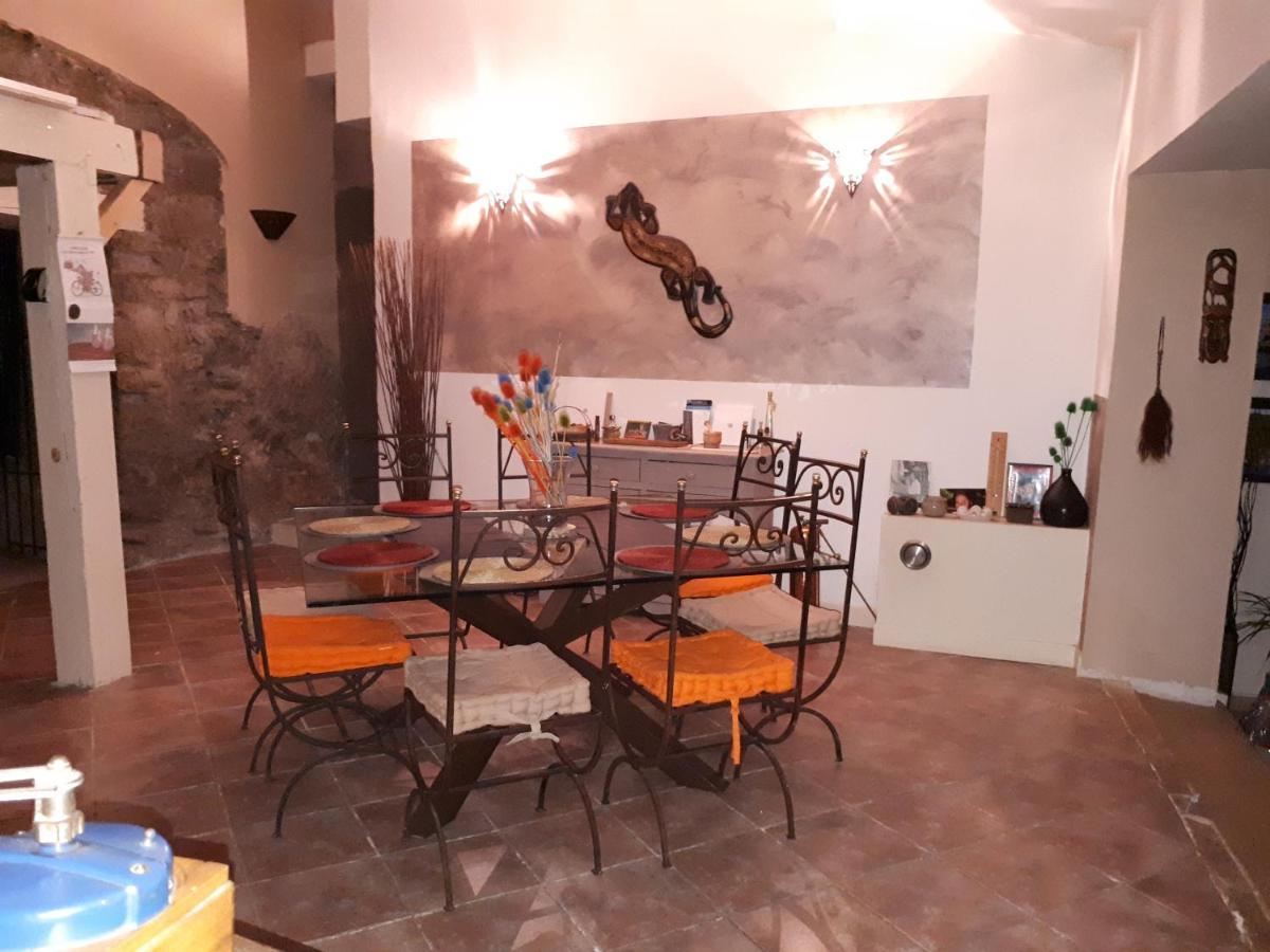 Chez Patricia & Denis Panzió Flassans-sur-Issole Kültér fotó